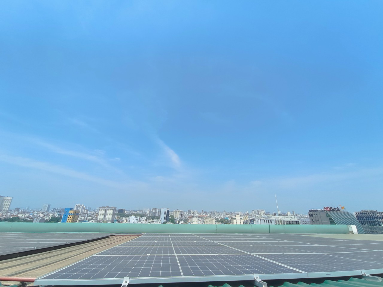Vệ sinh pin năng lượng mặt trời có cần thiết ?